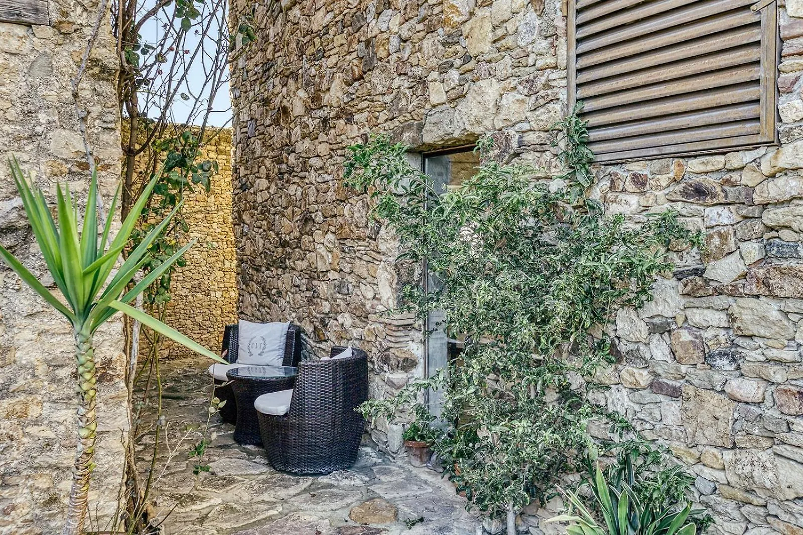 Can Barrull-Costa Brava-Emporda Sant Feliu de Boada